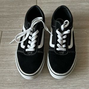 Black Vans size 4